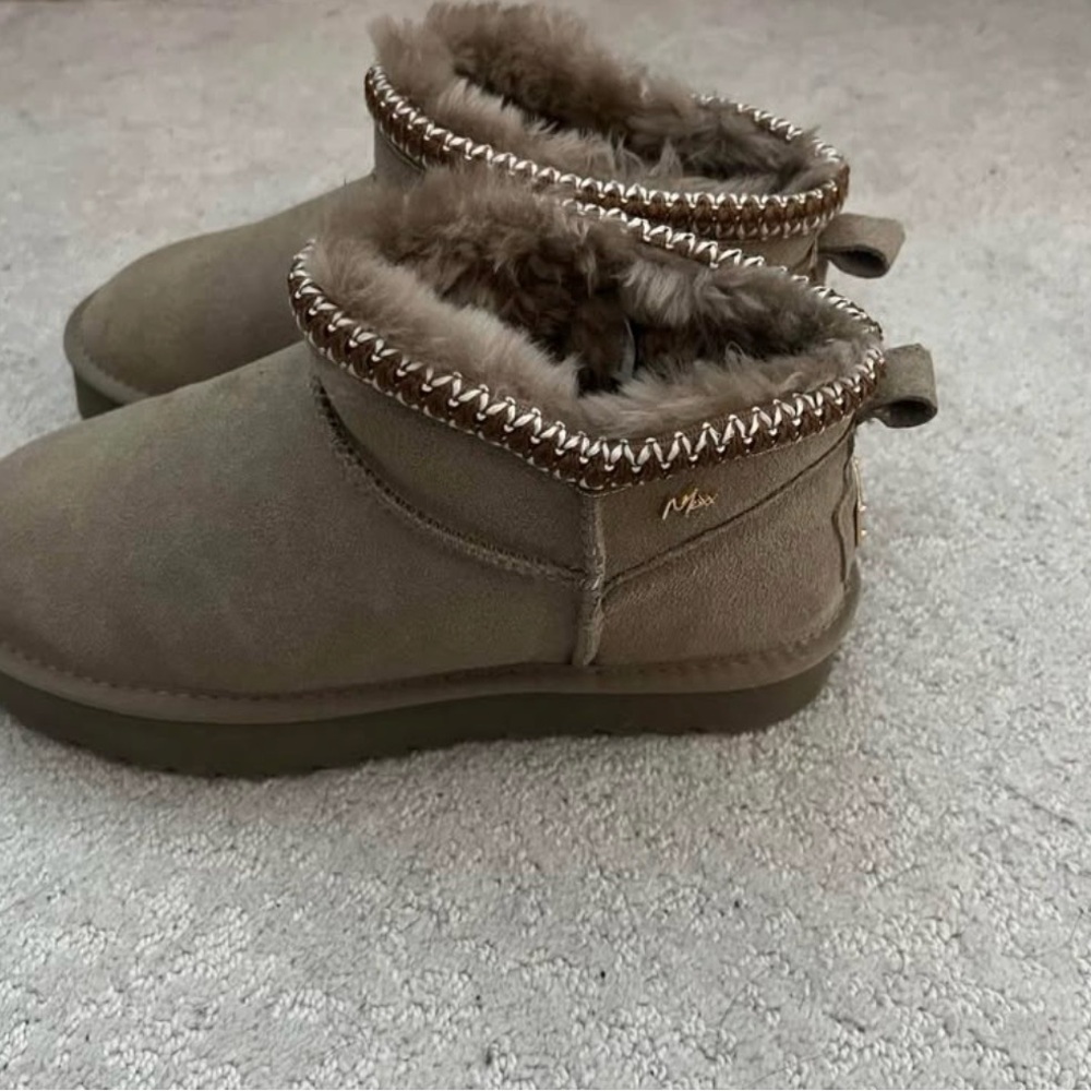 Mexx Women's Taupe Fur-Lined Ankle Booties